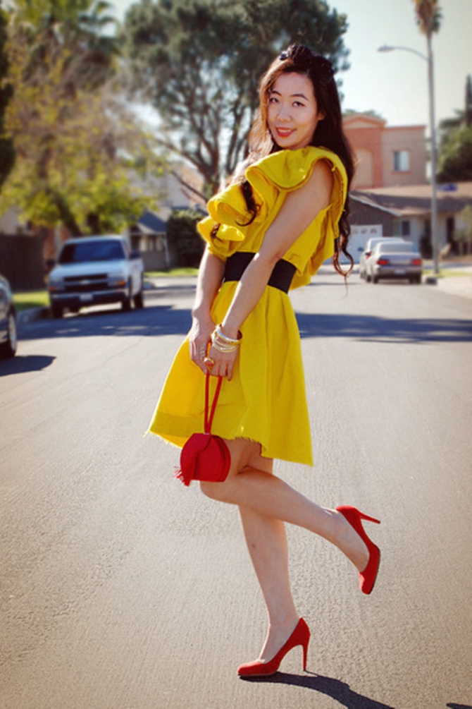 Желтое Платье И Красные Туфли