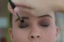 Πώς να κάνετε μακιγιάζ προσώπου σταδιακά: βασικοί κανόνες για διαφορετικά μέρη του προσώπου
