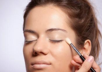 Daytime eye makeup: principles and secrets of application