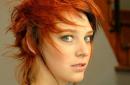 Make-up untuk rambut merah dengan mata hijau: rahasia make-up berkualitas
