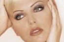Star Makeup: Charlize Theron